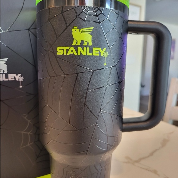 Stanley Web Glow - 10/4/24 Release, Sold Out - 40oz - Picture 2 of 3